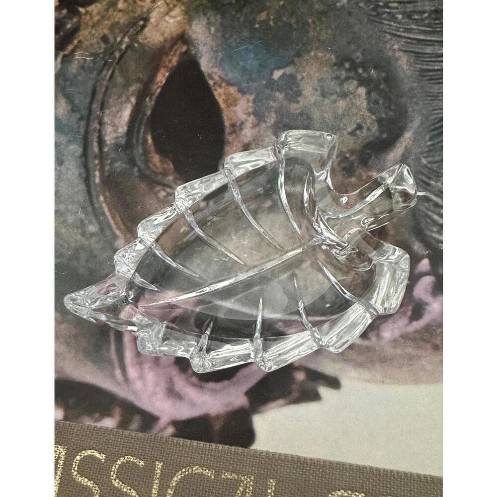 Vintage Crystal Leaf Ring Dish Made in Yugoslavia Trinket Jewelry Holder 4.25”